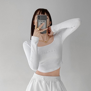 SKT214 เสื้อยืดแขนยาวปักตัวอักษรเกาหลีเสื้อยืดสีขาวคอเหลี่ยมสลิมฟิตเซ็กซี่