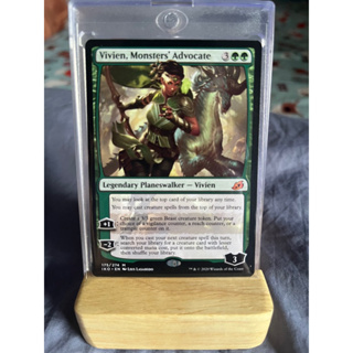 การ์ด MTG Vivien, Monster’s Advocate Green Magic the gathering EDH รุ่น Ikoria สภาพ Nm