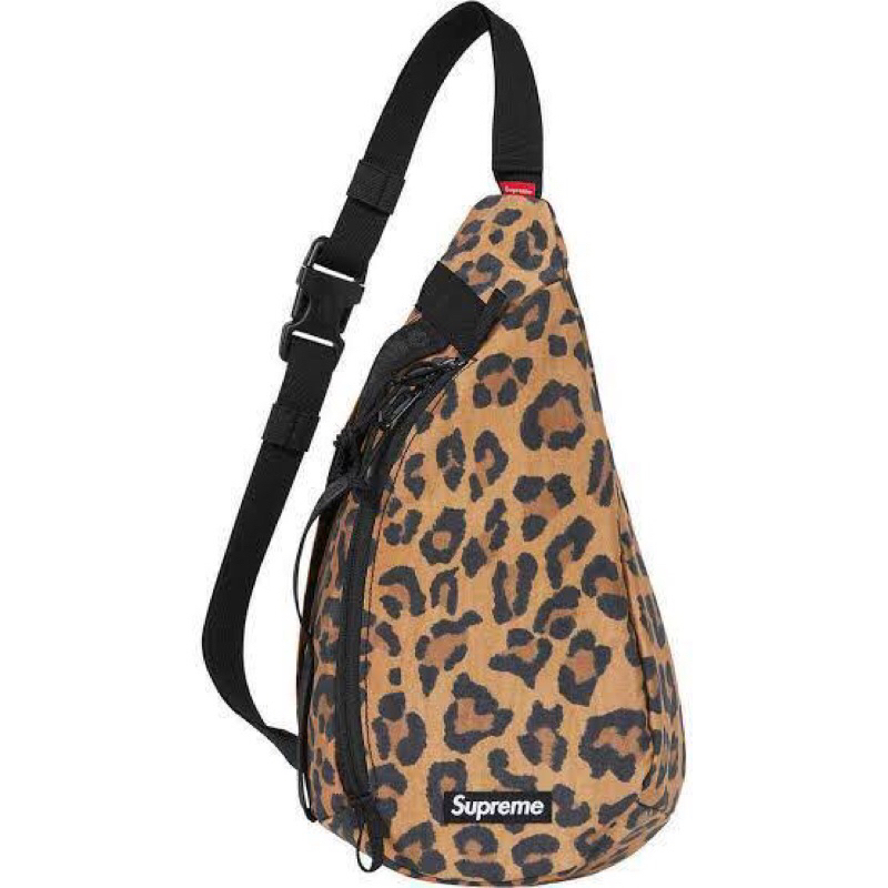 ใหม่พร้อมส่ง ของแท้ กระเป๋า Supreme Sling Bag Leopard
