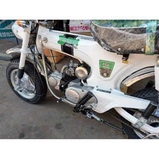 น๊อตแท่นเครื่องhonda Dax st50 st70