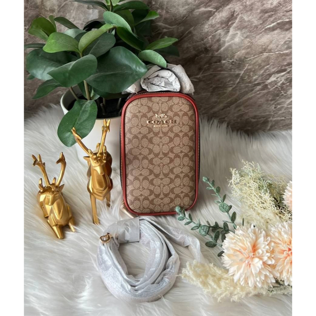 แท้💯% Coach กระเป๋าใส่โทรศัพท์ Phone Crossbody