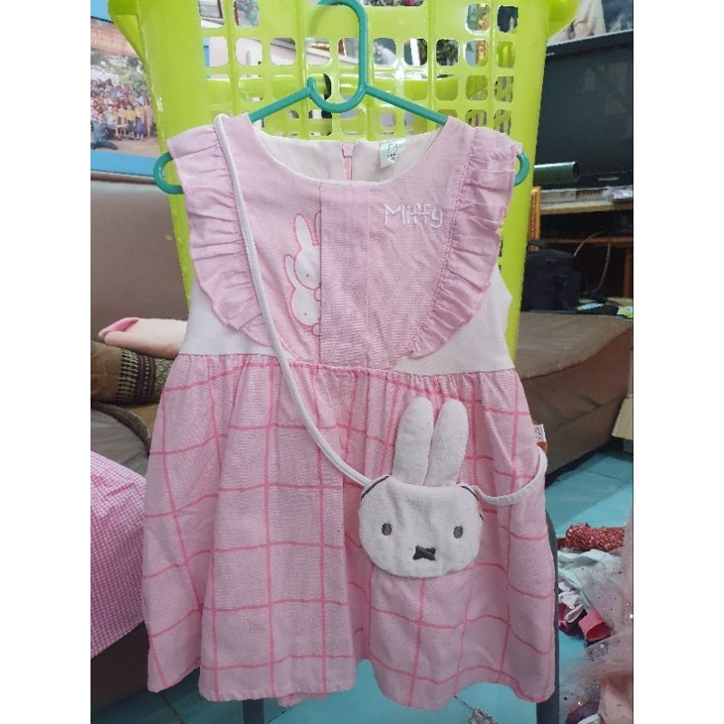 ชุดเด็กผู้หญิง miffy