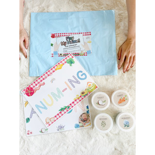 ชุดกิจกรรมปั้นแป้งโดชื่อของฉัน" Play My Name Playdough Kit