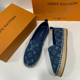 รองเท้าLOUIS VUITTON SHOES    งานออริเทียบแท้ มาเเล้ว สวยเกิน สวยเเบบเกินใคร