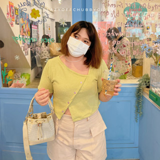 Lazyoff. 🍦Ice cream collection เสื้อครอปคอเอียงสาวอวบ อก 36- 45