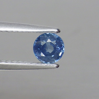 พลอย ไพลิน แซฟไฟร์ แท้ ธรรมชาติ ( Natural Blue Sapphire ) หนัก 0.56 กะรัต