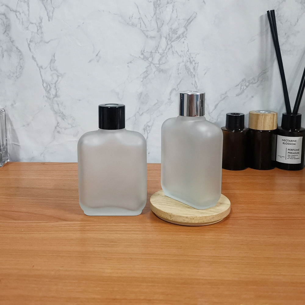 Diffuser Bottles ขวดก้านไม้กระจายกลิ่น ขวดเปล่าทรงแบน (สี) พร้อมฝา 80 ml.