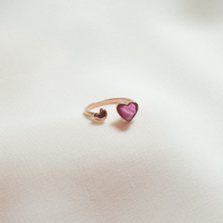 เครื่องประดับ Rock Me Jewelry รุ่น Double Mini Heart Ring แหวน ทองเหลือง ประดับพลอย