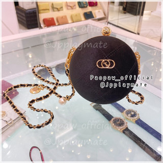 LYN กระเป๋าสะพายข้าง ทรงกลม Glory S : LL23CBF102  แท้จากชอป พร้อมอุปกรณ์