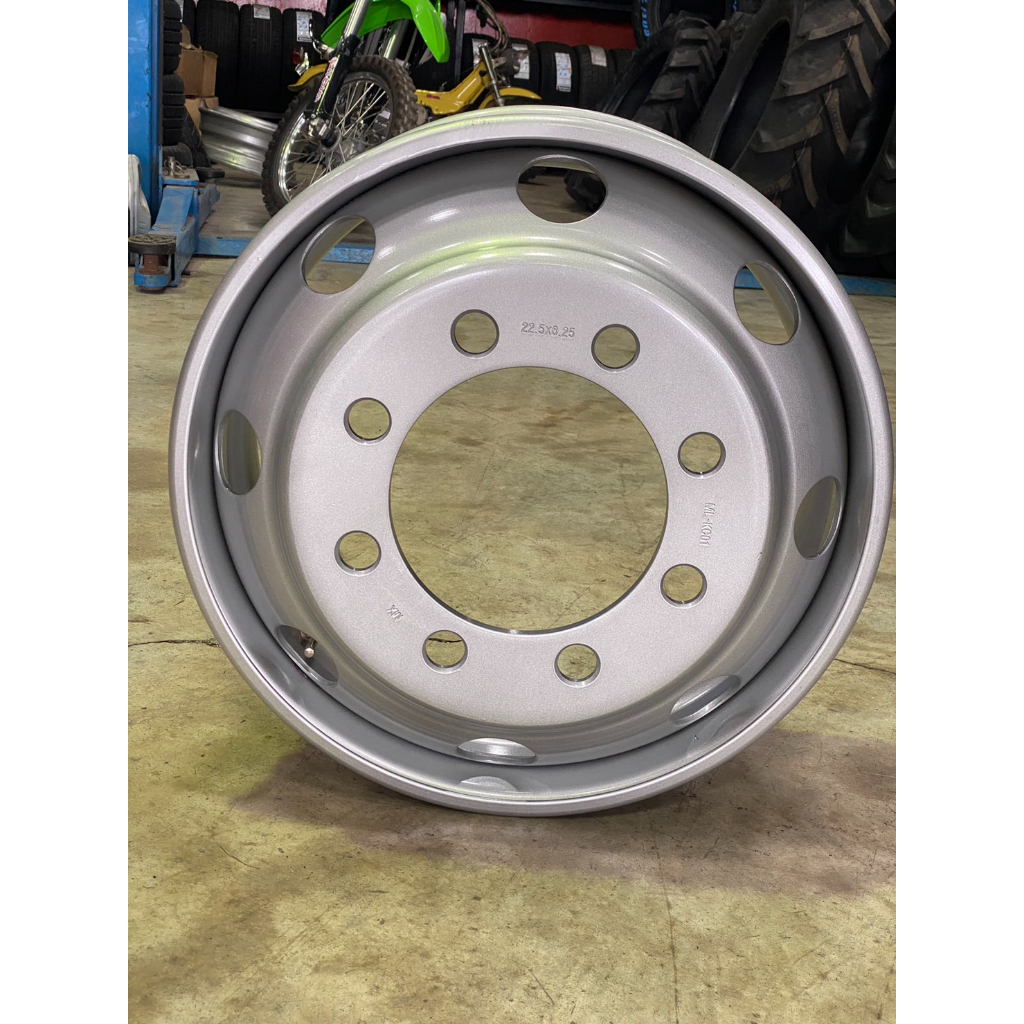 กระทะล้อรถบรรทุก 8.25x22.5 8 รู ยี่ห้อ MX (หนา14mm) ราคาพิเศษสุดๆ (กรุณากดสั่งครั้งละ 1 ใบ) (ราคาต่อ 1 ใบ)