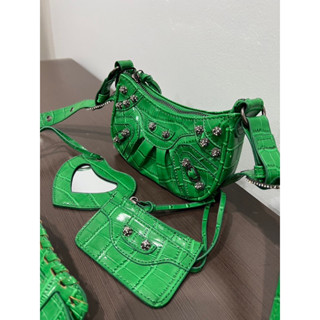 AWABALEN LC Croco Skin  หมุดเพชร 18cm