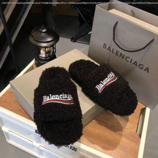 รองเท้าแตะ Balenciaga Furry Slippers in Black พร้อมส่ง