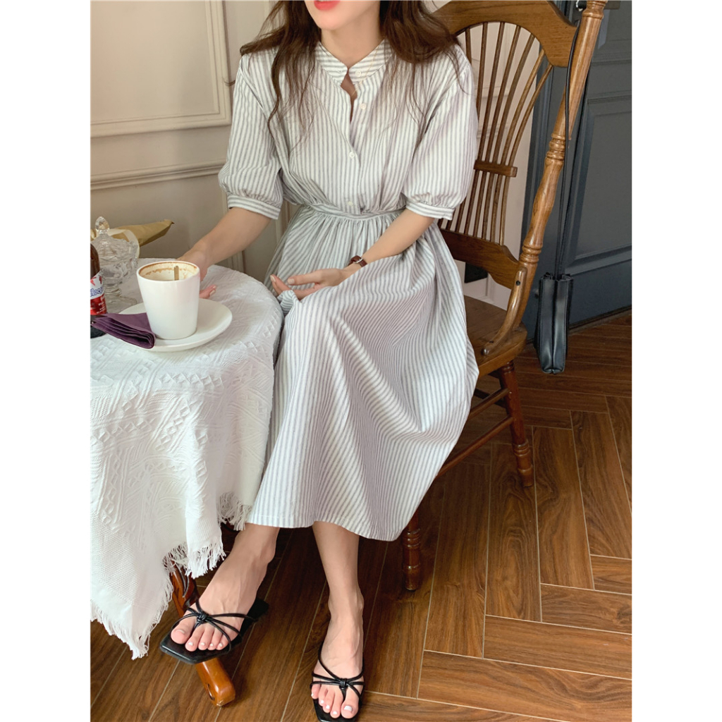 พร้อมส่ง เดรสยาวมินิมอล เดรสลายทาง กระดุมช่วงอก ใส่สบาย เอวรูดปรับได้ - รูปที่ 5