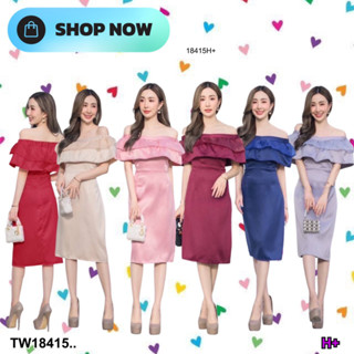 👗Pfashion [ส่งไวมาก🚛] P18415 เดรสเปิดไหล่ ระบาย 2 ชั้น ..