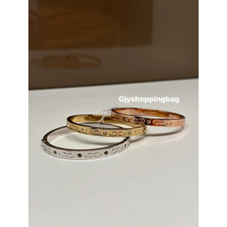 กำไล COACH F59083 Signature Hinged Bangle