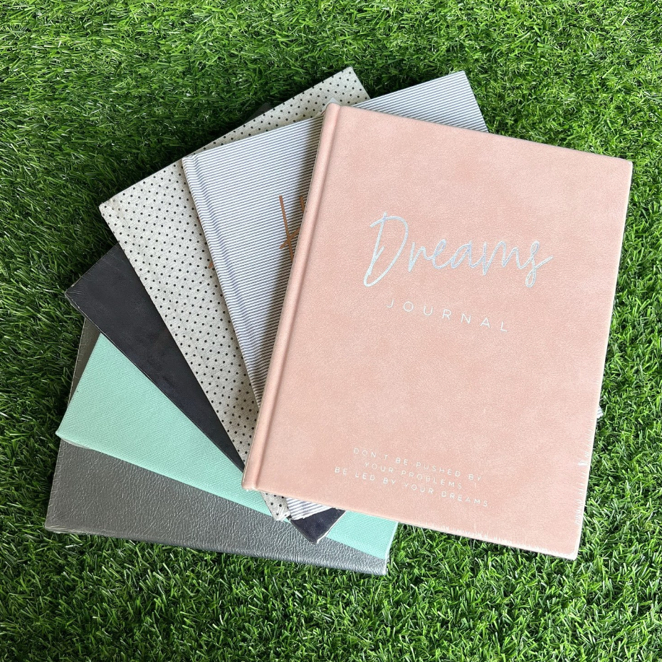 สมุดแพลนเนอร์คละลายปกแข็ง สมุดจดบันทึก Daily Planner ขนาด 16*19.7cm ไม่ระบุปี สินค้าคุณภาพงานห้าง
