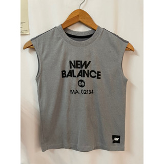 เสื้อกล้าม new balance (มือสอง)