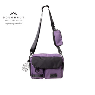 DOUGHNUT BAG GAMESCAPE SERIES : MISSION ฺBAG : PURPLE PANSY (กระเป๋าโดนัท  สะพายข้าง น้ำหนักเบา สามารถกันน้ำได้) กระเป๋าโดนัท กระเป๋าสะพายข้าง กระเป๋า กระเป๋าผู้หญิง  (รหัสสินค้า 09392)