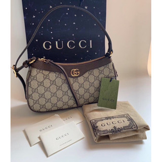 New 🦋 collection GUCCI Ophidia gg small handbag ขนาด 9.8 x 5.9 x 2.5 นิ้ว สวย เรียบ หรู ราคาดีมากก