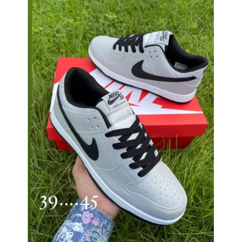 รองเท้าผ้าใบผู้หญิงและผู้ชาย สาย 39-45
