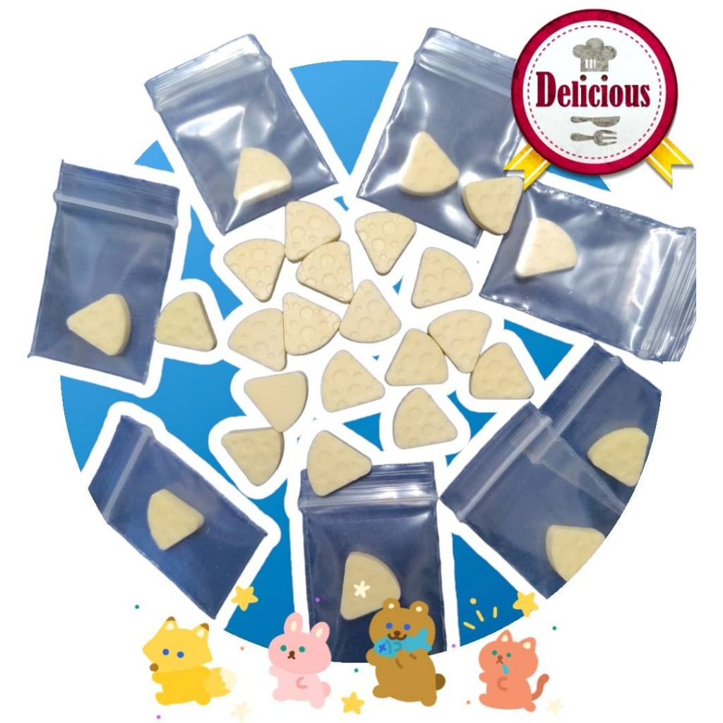 มินิซีสพิซซ่าเเสนอร่อย 1 ชิ้น 3 บาท อุดมด้วยเเคลเซี่ยมสำหรับสัตวเลี้ยง มีส่วนผสมน้ำฮอกไกโด มีเก็บปลายทาง