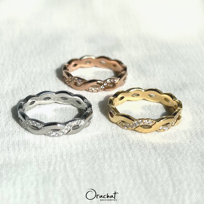 Orachat | Glitter curve 14k ring. (แหวนตัวเรือนสแตนเลส)