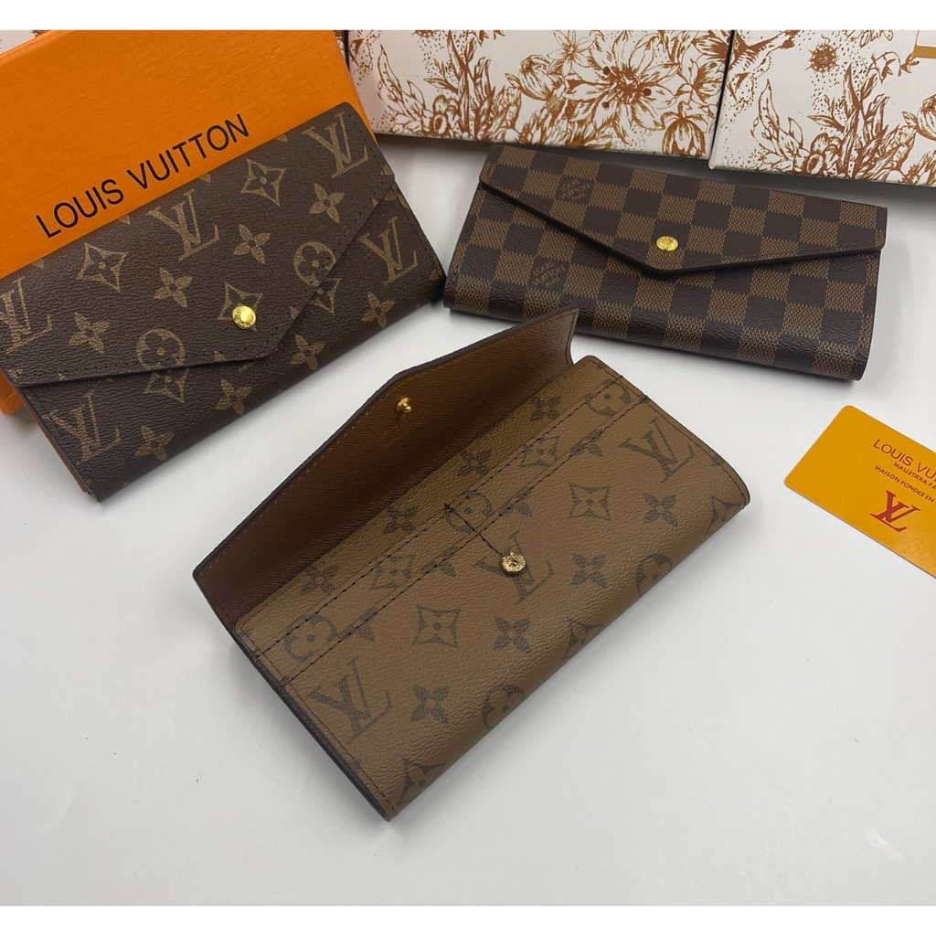 กระเป๋าตังค์ใบยาว หสุยล์ สินค้าพร้อมกล่องพร้อมส่งงานจริงจากร้าน สวยมากค่ะ ขนาด7.5 นิ้ว