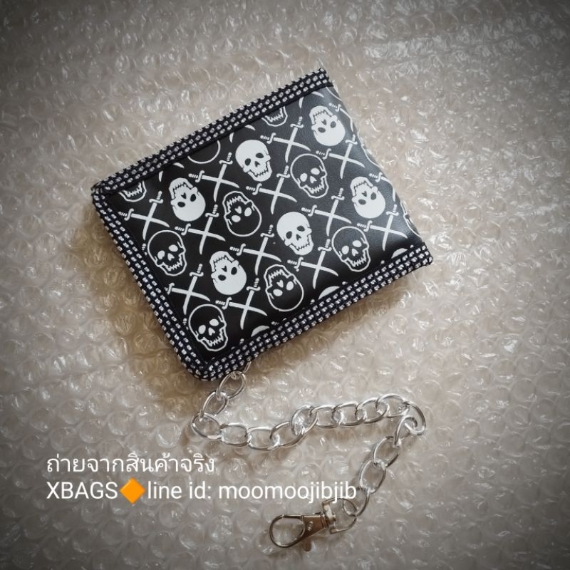 WL2F skull design 2 พับ หนัง PU เย็บขอบพร้อมโซ่สีเงิน+ช่องใส่เหรียญ ใส่ธนบัตรแบบ 2 ช่อง มีซิปปิด