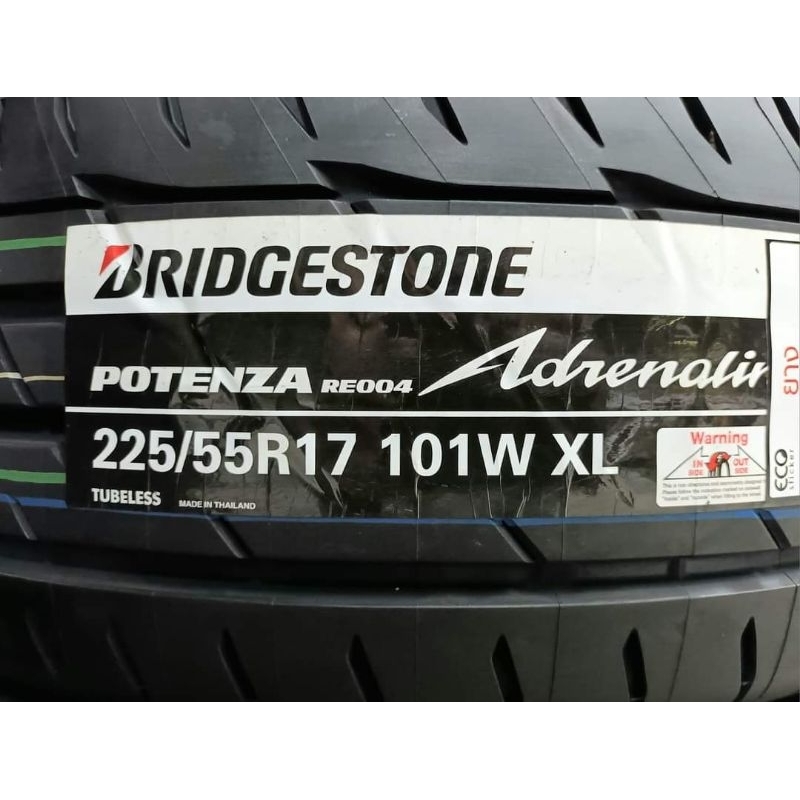 **มี 2 เส้นค่ะ** ยางใหม่ค้างปี 225/55R17 Bridgestone Potenza RE004 ผลิตปี 2022 ประกันบวม 2 ปี จัดส่งฟรีมีเก็บปลายทาง