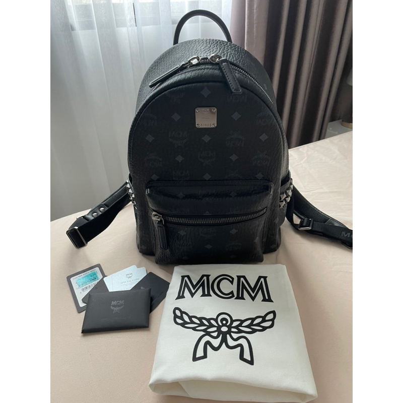 กระเป๋าเป้ MCM size small สีดำ มือสอง สภาพไร้ตำหนิ ของแท้ 💯% จาก King Power