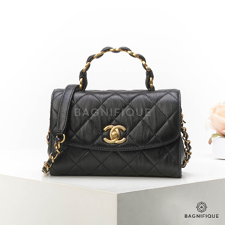 NEW CHANEL FLAP BAG 7.5_ BLACK CALF GHW