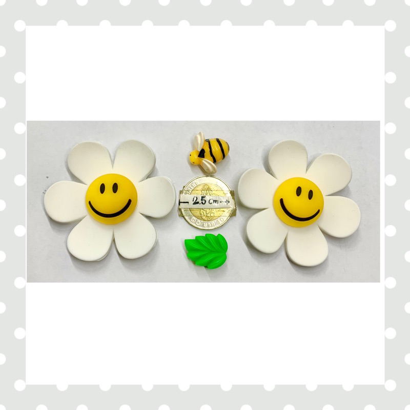 JBWG 🌈✨👠ตัวติดรองเท้ามีรู “ สมาย เดซี่ บี ”  👠🌈shoe Charm  “ Bee Smile Daisy  ” - Wiggle งานShopคุณภาพดี สีสวยคมชัด
