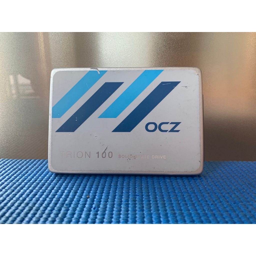 SSD OCZ 240GB เขียวทั้งลูก แรงเร็วปกติ สวยๆพร้อมใช้ (สินค้าส่งเร็ว100%ไม่ต้องรอนาน)