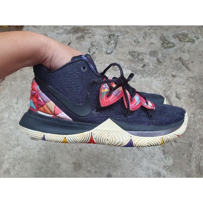 สินค้ามือสอง nike Kyrie 5