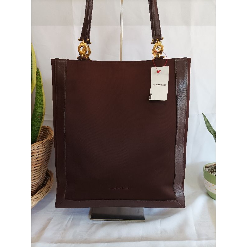 marie claireกระเป๋าทรงช้อปปิ้งสะพายไหล่มือสอง