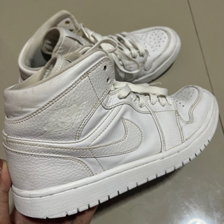 Jordan 1 Mid Triple Whiteมือสอง(ของแท้)