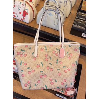 ✴️ แท้ 💯% COACH CITY TOTE IN SIGNATURE CANVAS WITH HEART CHERRY PRINT