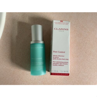 💦CLARINS Pore Control Serum 30 ml. เซรั่มกระชับรูขุมขนประสิทธิภาพสูง💦( NEW EXP. 2023