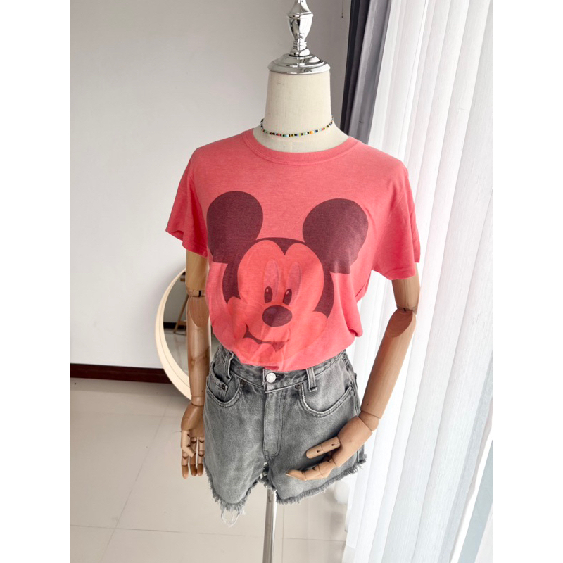 ส่งต่อเสื้อ Disney Mickey Mouse สีแดงอ่อน[CL-95]
