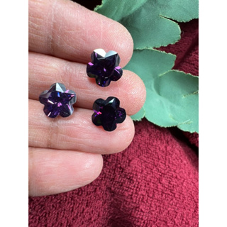 cz flower 8x8mm 3 pieces Amethyst color