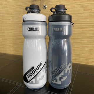 กระติกน้ำเก็บความเย็น Camelbak Podium Dirt มาพร้อมฝาปิด