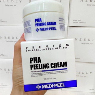 ผิวอิ่มน้ำแบบสาวเกาหลี Medipeel PHA PEELING CREAM 50 Ml.