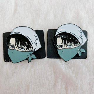 🚛พร้อมส่ง เข็มกลัดรูป Levi จาก Attack on Titan🗡️