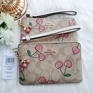 Corner Zip Wristlet In Signature Canvas With Heart Cherry Print