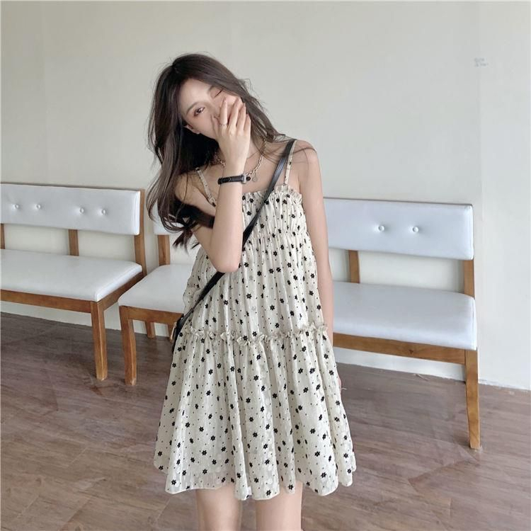 Beryl🌻เดรส🍄กระโปรงไปทะเล, เที่ยวทะเล กันลมน่ารัก เดรสสายเดี่ยวลายดอกไม้  ระบายอากาศและเย็นสบาย  กระโปรงตูตูทรงหลวม