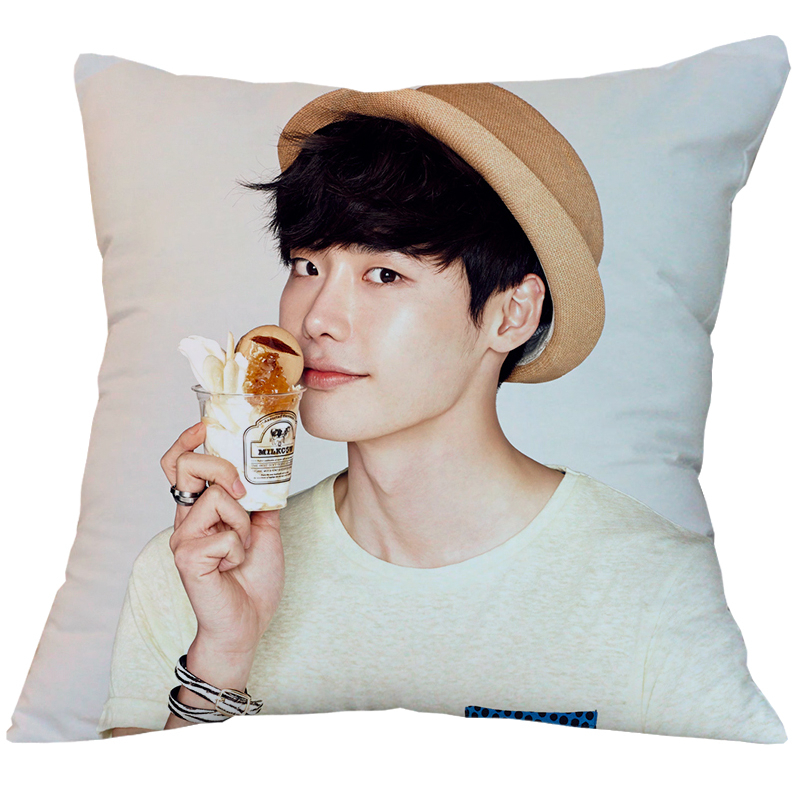 หมอนสกรีน หมอนของขวัญ สกรีนรูปคน ตามสั่ง ศิปลินเกาหลี Lee Jong Suk อีจงซอก ลีจงซอก