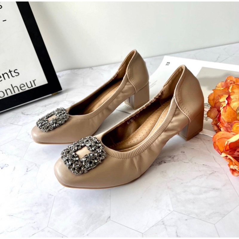 รองเท้า Shoes Gallery รองเท้า คัชชู ทำงาน หัวตัด ส้นสูง1.5-2นิ้ว pu หนังแกะ พื้นนิ่ม หนังนิ่ม สีกากี
