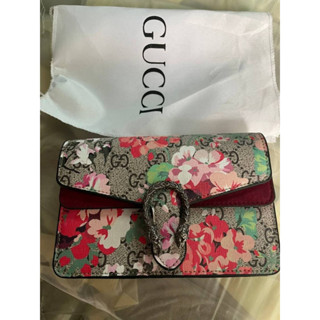 Gucci ลายใหม่❤️💓 คอลใหม่ที่น่าจับตามองความหวานปนเซ็กซี่ สินค้าพร้อมกล่อง งานแพคซีน ขนาด 16x10x4