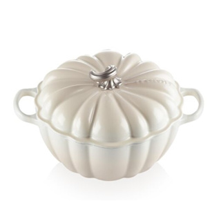 หม้อเหล็กทรงฟักทอง ขนาด 24CM สีขาว SIGNATURE PUMPKIN COCOTTE 24CM MERINGUE