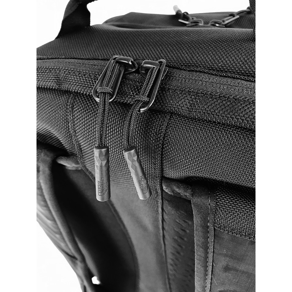 Refractor Duffel Pack NFกระเป๋าเป้สะพายหลัง